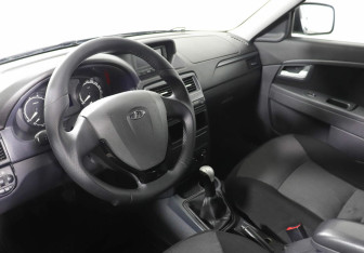 Подержанный автомобиль LADA (ВАЗ) Priora Sedan 2015 года (7 фото)