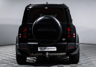 Подержанный автомобиль Land Rover Defender Suv 2021 года (6 фото)
