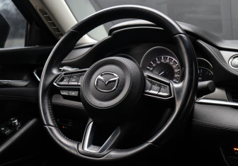 Подержанный автомобиль Mazda 6 Sedan 2019 года (22 фото)