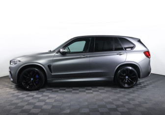 Подержанный автомобиль BMW X5 M 2015 года (8 фото)