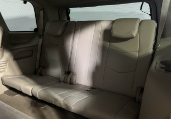 Подержанный автомобиль Cadillac Escalade Suv 2018 года (18 фото)