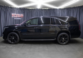 Подержанный автомобиль Cadillac Escalade Suv 2015 года (8 фото)