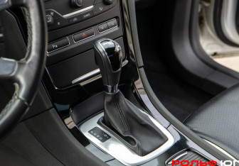 Подержанный автомобиль Ford Mondeo Sedan 2012 года (12 фото)