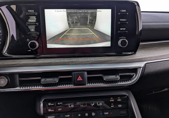 Подержанный автомобиль Kia K5 2020 года (17 фото)