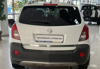 Подержанный автомобиль Opel Antara 2012 года (6 фото)
