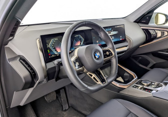 Подержанный автомобиль BMW X3 2025 года (16 фото)