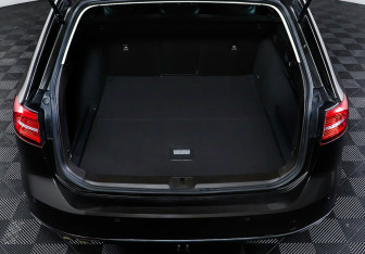 Подержанный автомобиль Volkswagen Passat Wagon 2015 года (20 фото)