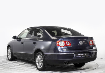 Подержанный автомобиль Volkswagen Passat Sedan 2007 года (7 фото)