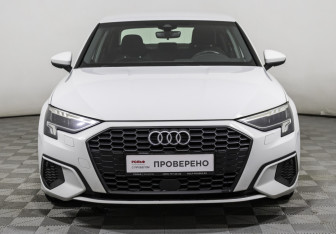 Подержанный автомобиль Audi A3 Sedan 2021 года (2 фото)
