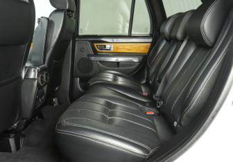 Подержанный автомобиль Land Rover Range Rover Sport 2012 года (10 фото)