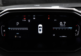 Подержанный автомобиль Changan UNI-S 2024 года (11 фото)