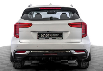 Подержанный автомобиль Haval Jolion 2023 года (6 фото)