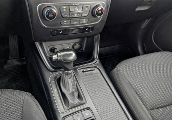 Подержанный автомобиль Kia Sorento 2015 года (27 фото)