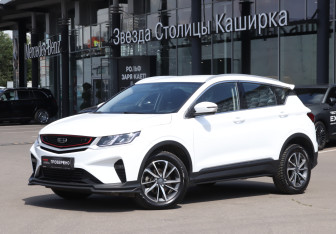 Подержанный автомобиль Geely Coolray 2023 года (17 фото)