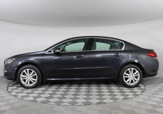 Подержанный автомобиль Peugeot 508 Sedan 2014 года (8 фото)