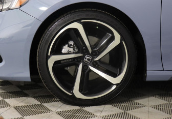 Подержанный автомобиль Honda Accord Sedan 2021 года (5 фото)