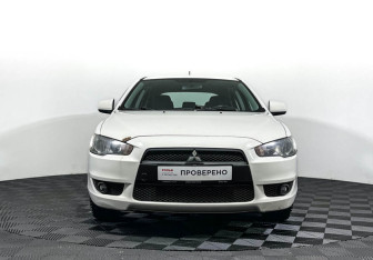 Подержанный автомобиль Mitsubishi Lancer Hatchback 2010 года (2 фото)