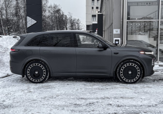 Подержанный автомобиль LiXiang L7 2024 года (4 фото)