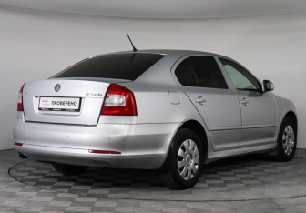 Подержанный автомобиль Skoda Octavia Liftback 2012 года (5 фото)