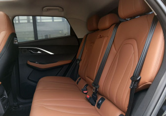 Подержанный автомобиль Omoda C5 2023 года (25 фото)