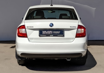 Подержанный автомобиль Skoda Rapid Liftback 2019 года (6 фото)