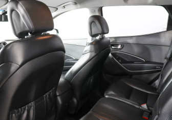 Подержанный автомобиль Hyundai Santa Fe 2013 года (7 фото)