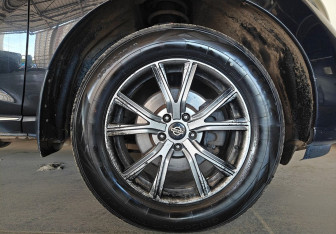 Подержанный автомобиль Nissan Murano Suv 2011 года (17 фото)
