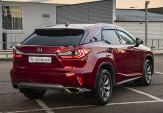 Подержанный автомобиль Lexus RX 2018 года (5 фото)