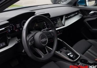 Подержанный автомобиль Audi A3 Sedan 2021 года (10 фото)