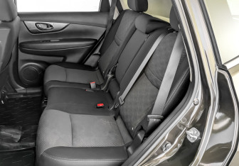 Подержанный автомобиль Nissan X-Trail 2018 года (12 фото)