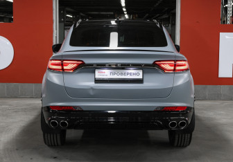 Подержанный автомобиль Geely Tugella 2023 года (6 фото)