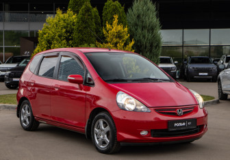 Подержанный автомобиль Honda Jazz 2008 года (2 фото)