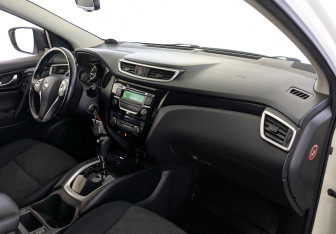 Подержанный автомобиль Nissan Qashqai 2014 года (19 фото)
