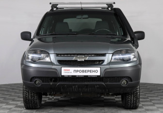 Подержанный автомобиль Chevrolet Niva 2020 года (2 фото)