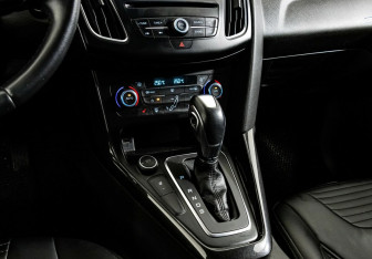Подержанный автомобиль Ford Focus Sedan 2017 года (9 фото)