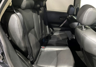 Подержанный автомобиль Infiniti FX 2005 года (10 фото)