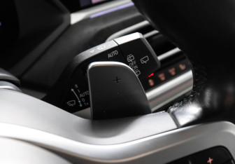 Подержанный автомобиль BMW X7 2021 года (17 фото)