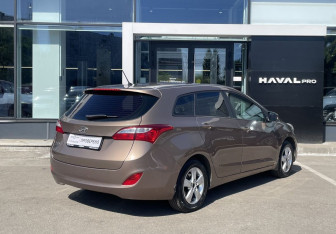 Подержанный автомобиль Hyundai i30 Wagon 2013 года (5 фото)