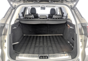 Подержанный автомобиль Geely Atlas Pro 2022 года (10 фото)