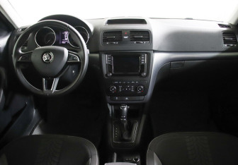 Подержанный автомобиль Skoda Yeti 2018 года (6 фото)