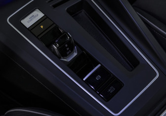 Подержанный автомобиль Volkswagen Golf Hatchback 2021 года (15 фото)