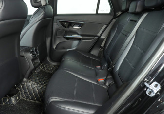 Подержанный автомобиль Mercedes-Benz GLC Coupe 2023 года (10 фото)