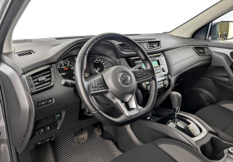 Подержанный автомобиль Nissan Qashqai 2022 года (16 фото)