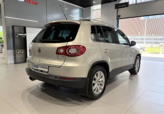 Подержанный автомобиль Volkswagen Tiguan 2010 года (4 фото)