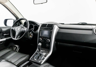 Подержанный автомобиль Suzuki Grand Vitara 2014 года (5 фото)