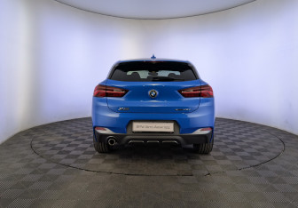 Подержанный автомобиль BMW X2 2021 года (6 фото)