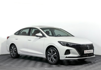 Подержанный автомобиль Changan Eado Plus 2023 года (3 фото)