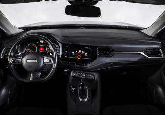 Подержанный автомобиль Haval F7 2021 года (17 фото)