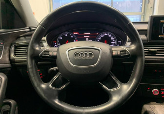 Подержанный автомобиль Audi A6 Sedan 2017 года (19 фото)