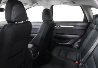 Подержанный автомобиль Mazda CX-5 2019 года (12 фото)